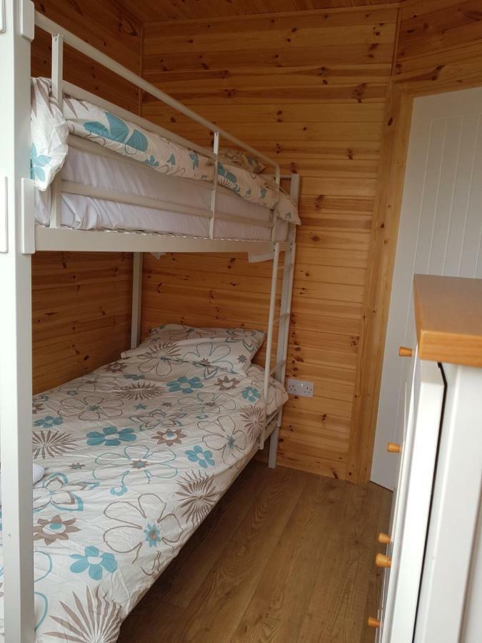 Acorn Camping And Caravan Park Llantwit Major Eksteriør billede