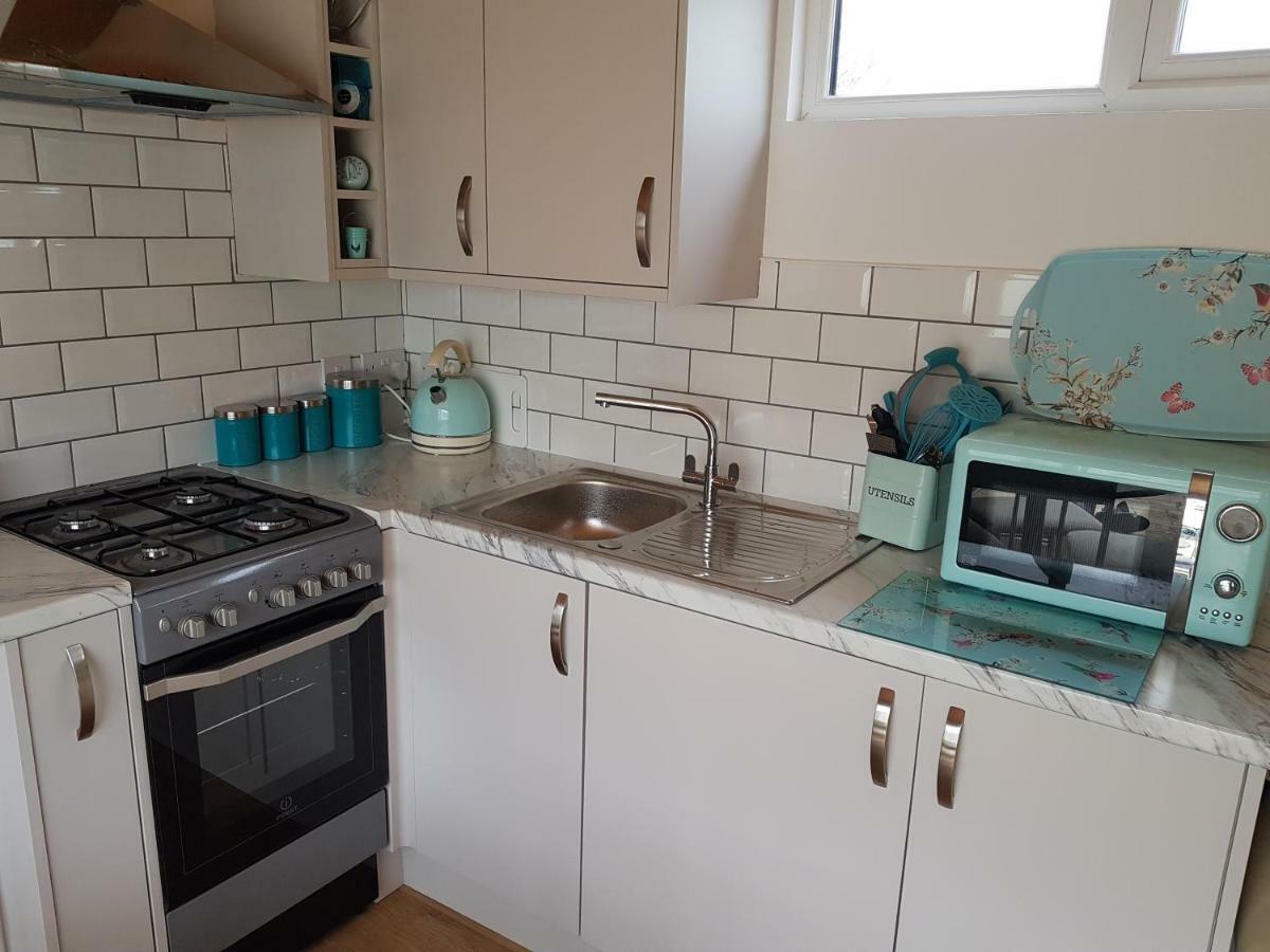 Acorn Camping And Caravan Park Llantwit Major Eksteriør billede