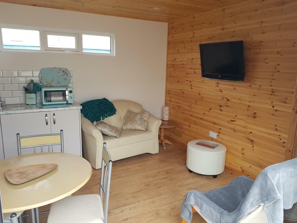 Acorn Camping And Caravan Park Llantwit Major Eksteriør billede